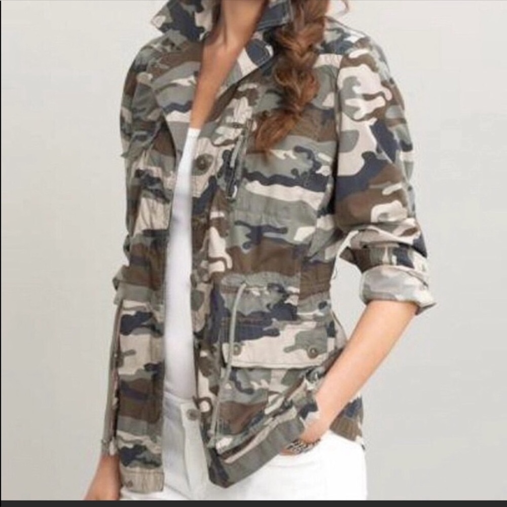 Banana republic camouflage jacket NWOT